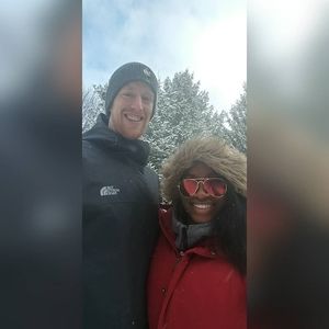 Meet your Posher, Aprelle